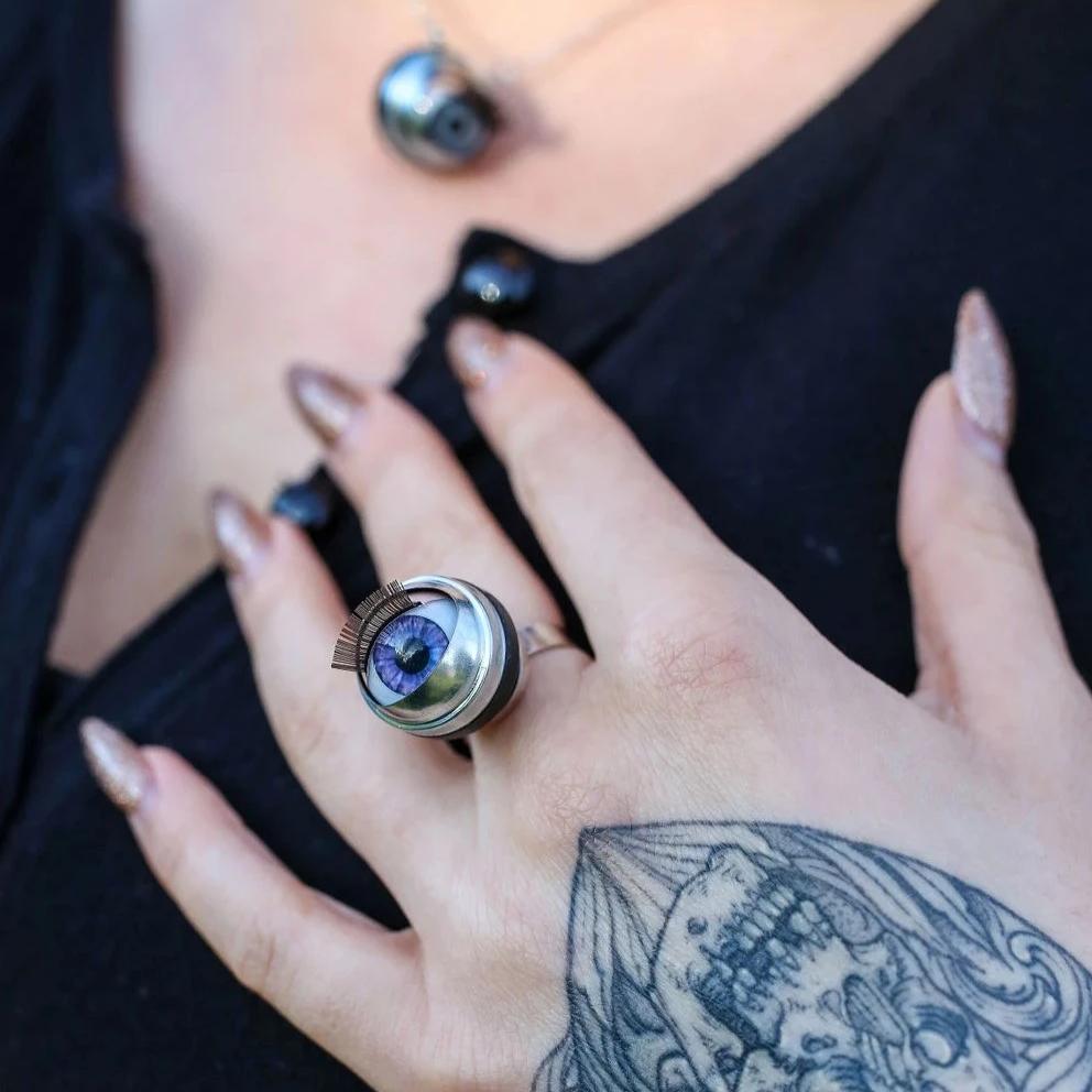 Eyeball ring - Chunky Purple Blinking Doll Eye Cocktail Ring – Jawline ...