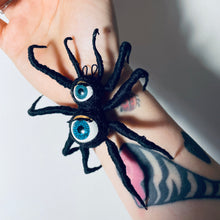 Load image into Gallery viewer, Creepy Spider Creature Sculpture